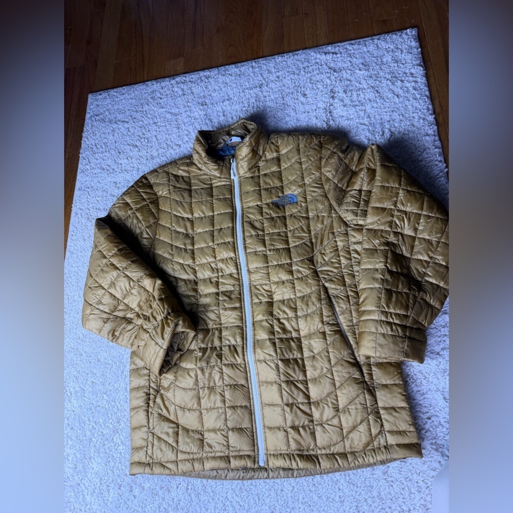 Mens Medium ALTERED North Face TNF Coat
